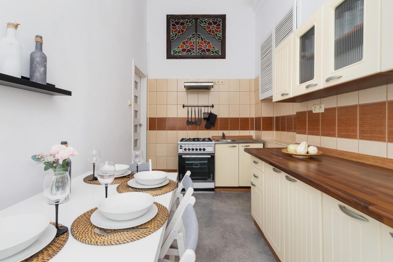 Podwale Apartment Uj Downtown Cracow By Noclegi Renters Cracovie Extérieur photo